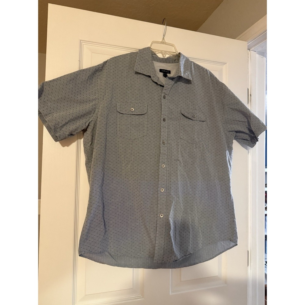 Van Heusen Woven Button-Up Shirt Men XL Big & Tall Blue Geometric Pockets